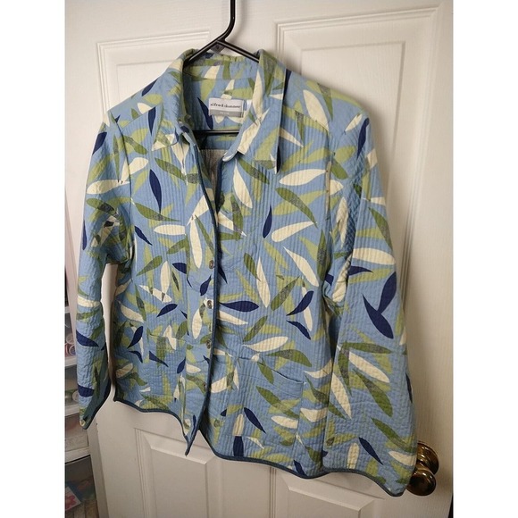 Alfred Dunner Lightweight Quilted Shacket Blue Green Leaf Print. Size 14P - Picture 2 of 12